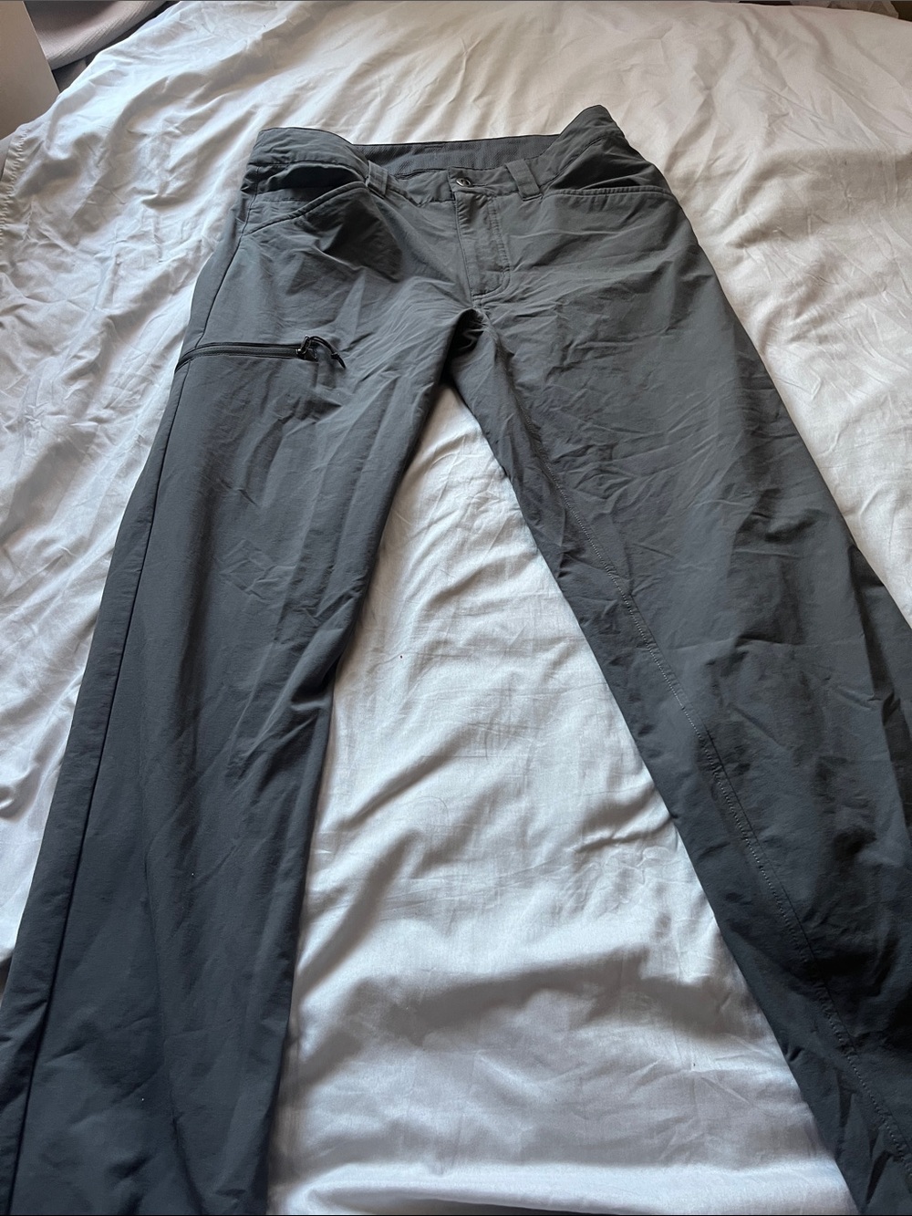 Patagonia Men's Cargo Pants - Charcoal Black